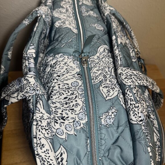 Vera Bradley Grand Weekener in Performance Twill Tiger Lily Blue Oar NWT - Picture 7 of 10